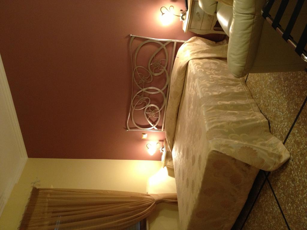 Miriam Guesthouse Рим Екстериор снимка